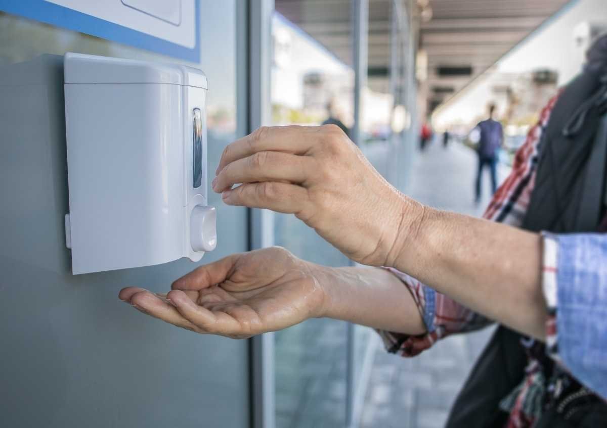 Using too much disinfectants can cause hand eczema.